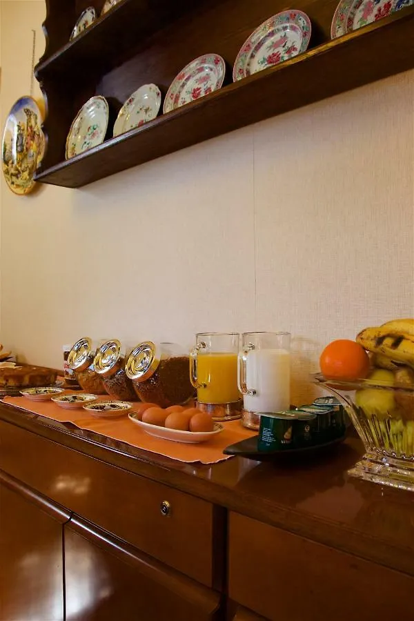 Villa Ucci Onno 3*,  Italy